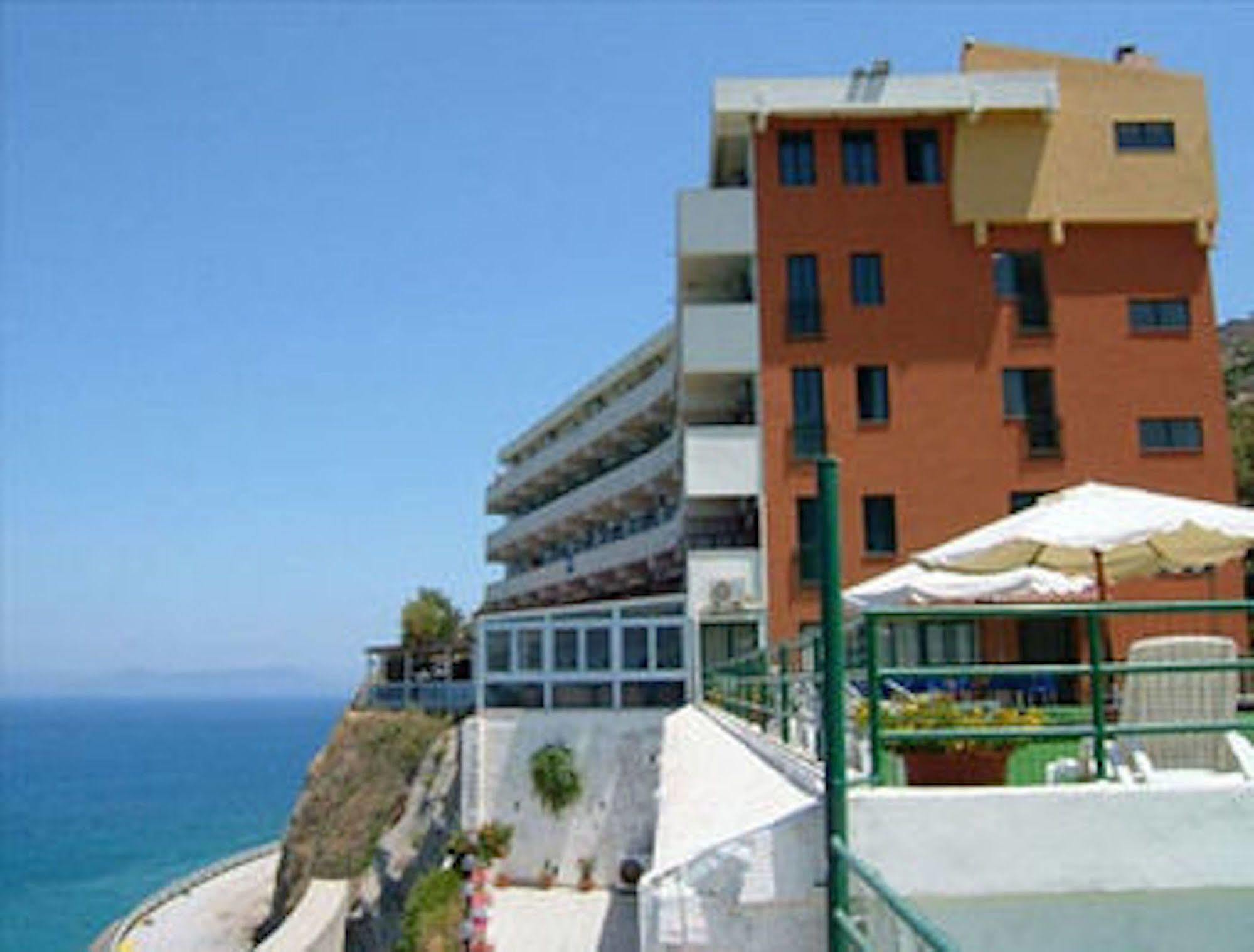 Hotel Capo Skino Gioiosa Marea Exterior foto